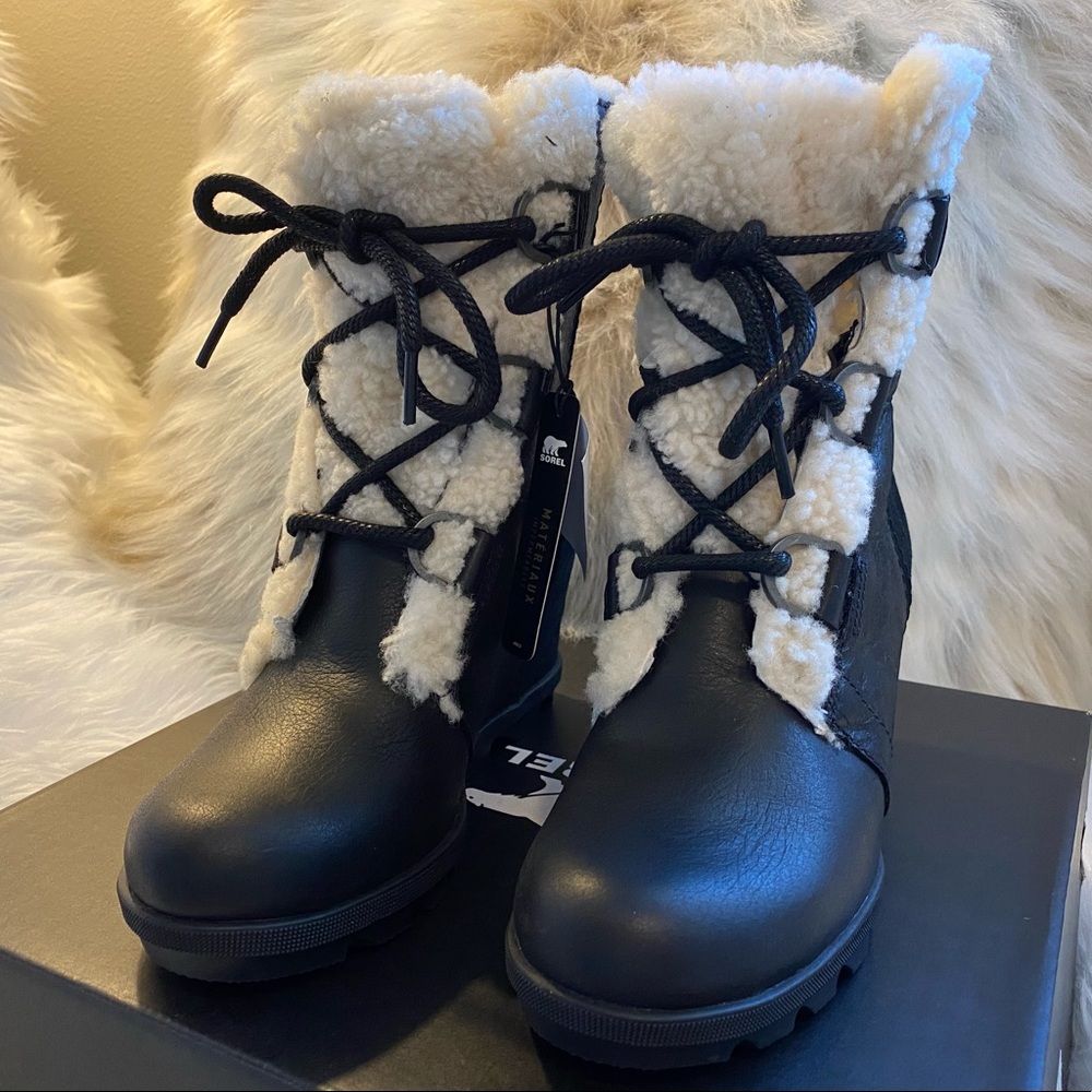 Sorel Joan of Arctic Wedge II Shearling Size 7